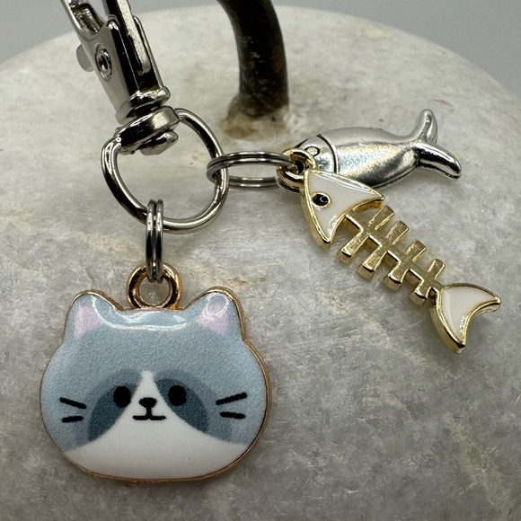 3/$20 Cute Gray Cat & Fish Charm Keychain - Picture 2 of 8